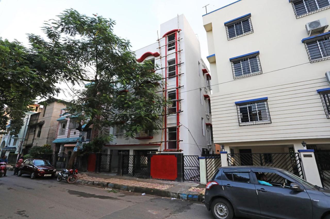 Oyo 17187 Urban Casa Hotel Kolkata Exterior photo